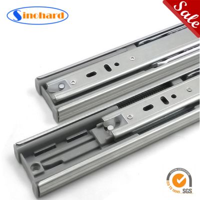 Ball bearing drawer slide
